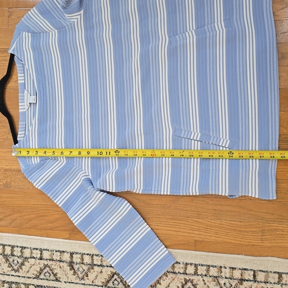LIZ CLAIBORNE BRAND WOMEN'S BLUE & WHITE STRIPES 3/4 SLEEVES TOP SIZE LARGE - Picture 12 of 16